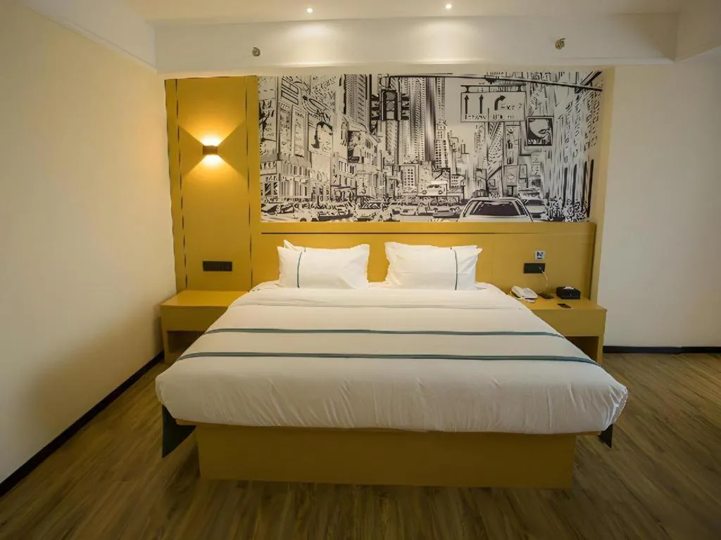 Bed in City Comfort Inn Huizhou Longmen