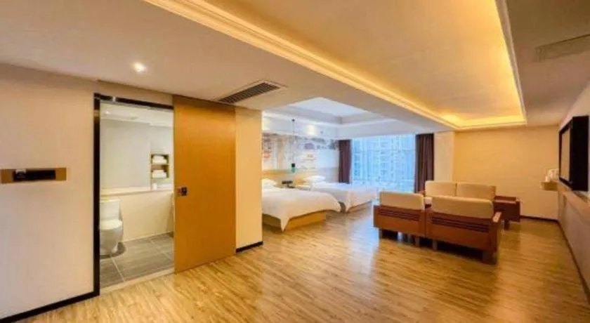 Bed in City Comfort Inn Huizhou Longmen
