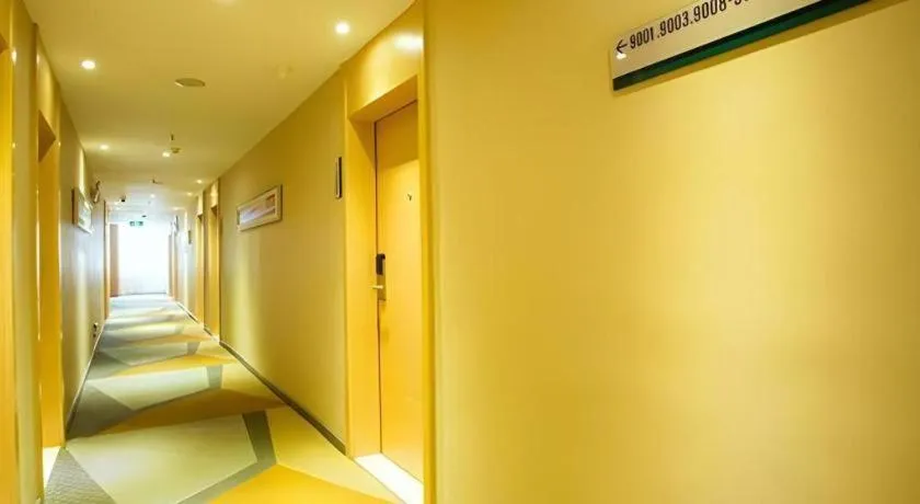 City Comfort Inn Guilin North High Speed Railway Station Square