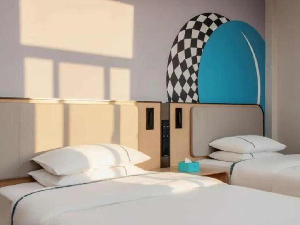 Bed in City Comfort Inn Guilin North High Speed Railway Station Square