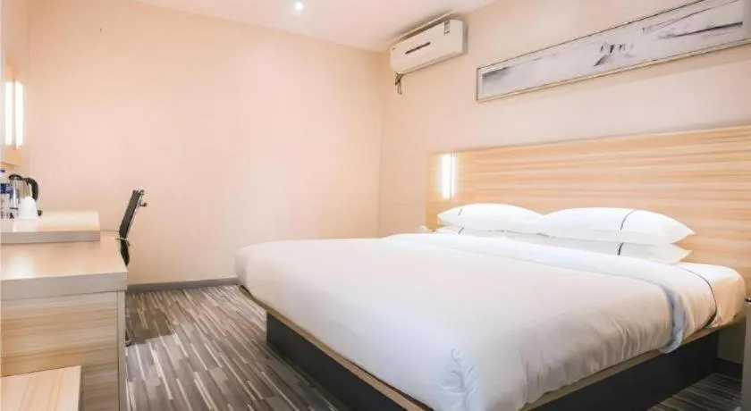 Bed in City Comfort Inn Changsha Wuyi Avenue Yingbin Road