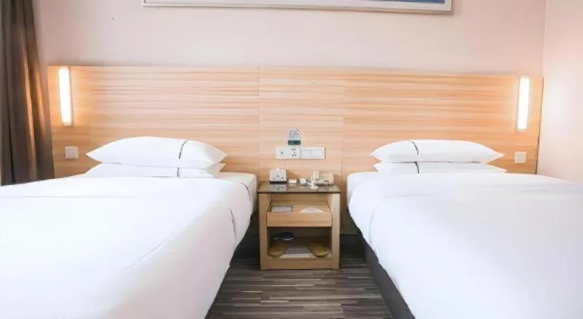 Bed in City Comfort Inn Changsha Wuyi Avenue Yingbin Road