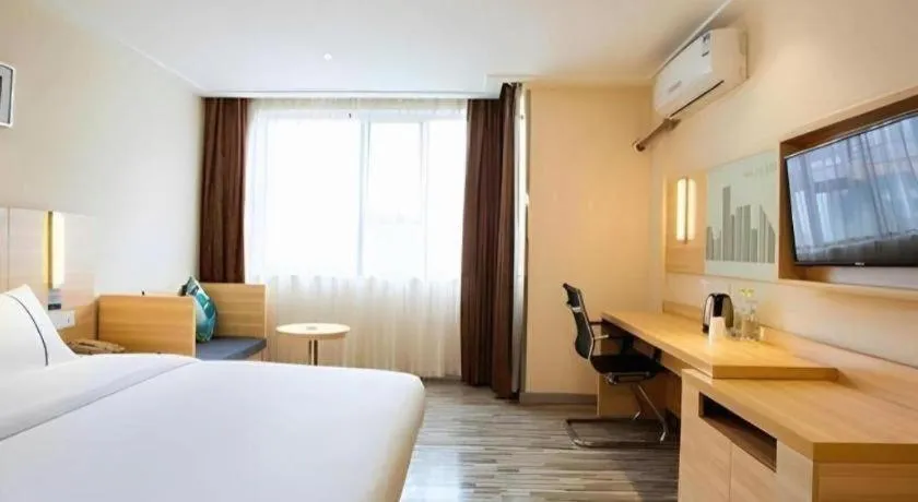 Bed in City Comfort Inn Guilin Jiatianxia Square International Conferences & Exhibition Center