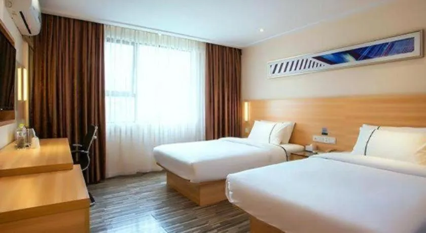 Bed in City Comfort Inn Guilin Jiatianxia Square International Conferences & Exhibition Center