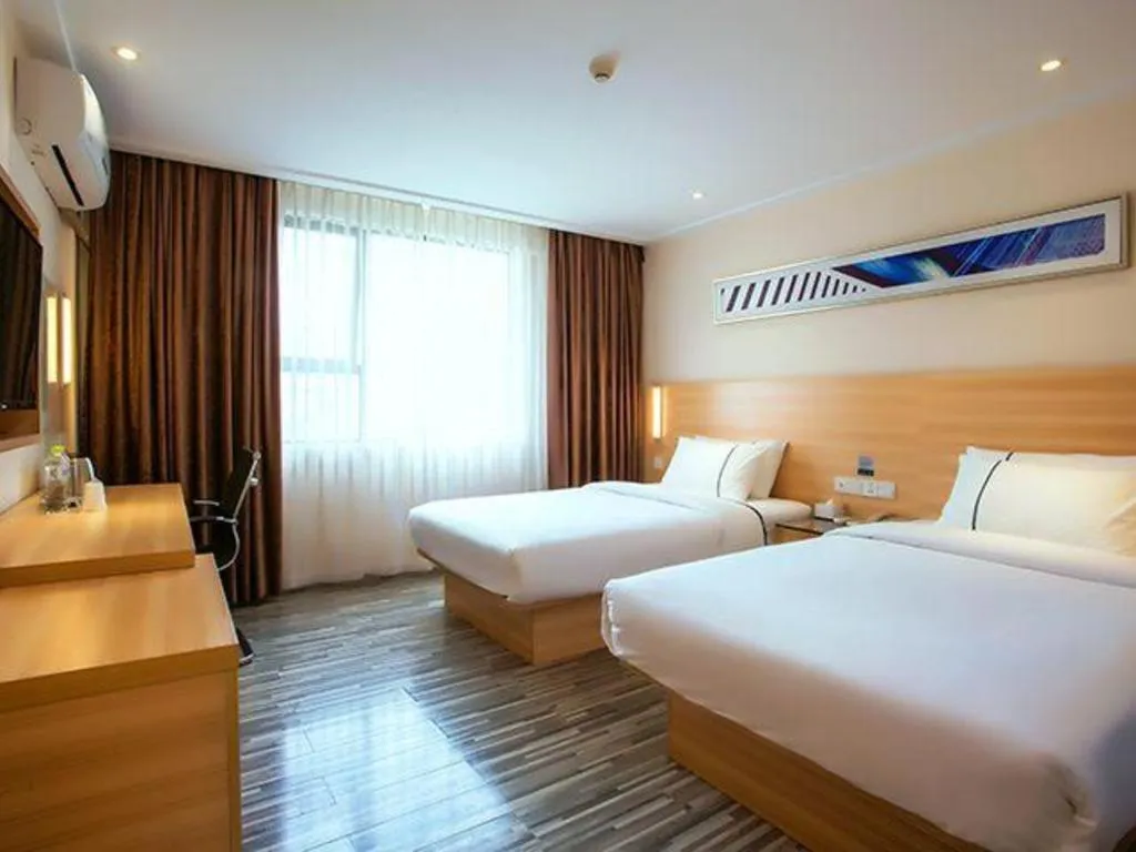 Bed in City Comfort Inn Guilin Jiatianxia Square International Conferences & Exhibition Center