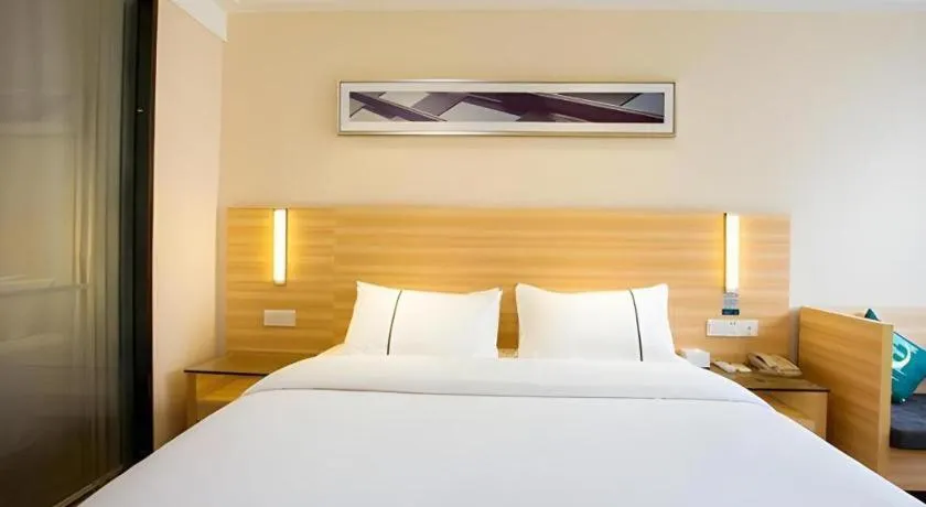 Bed in City Comfort Inn Guilin Jiatianxia Square International Conferences & Exhibition Center