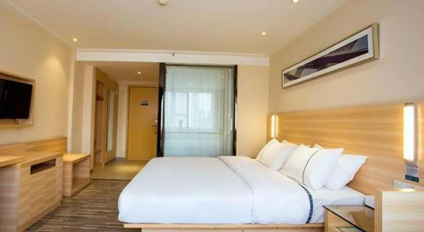 Bed in City Comfort Inn Guilin Jiatianxia Square International Conferences & Exhibition Center