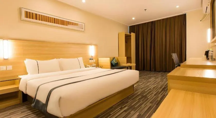 Bed in City Comfort Inn Chongzuo Youyi Avenue