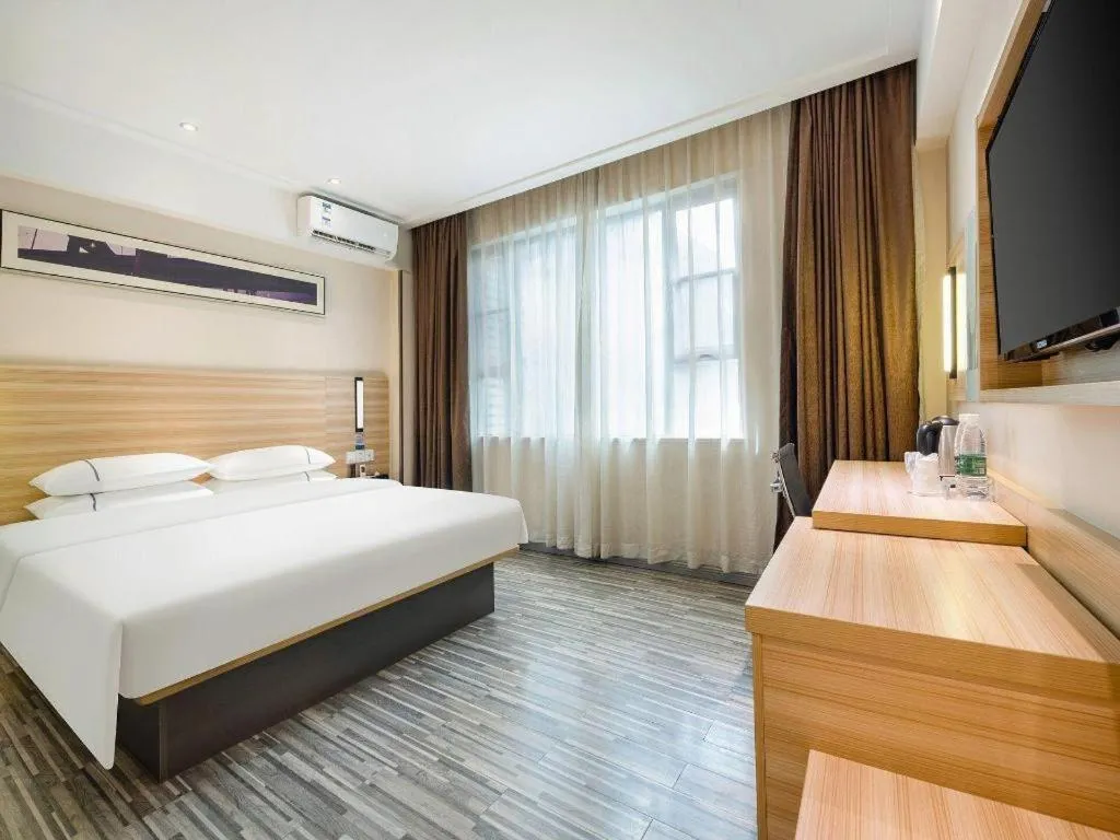 Bed in City Comfort Inn Chongzuo Youyi Avenue