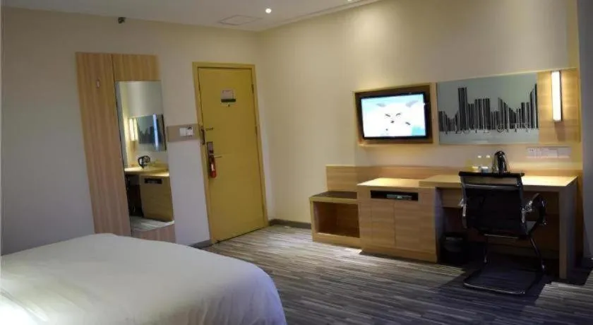 Bed in City Comfort Inn Wuhan Zoo Guobo Maying Road Metro Station
