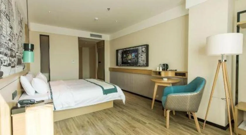 Bed in City Comfort Inn Shanwei Luhe