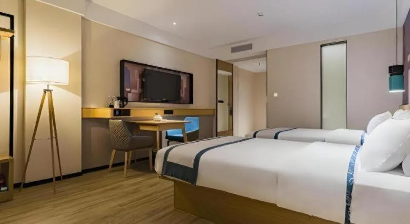 Bed in City Comfort Inn Shanwei Luhe