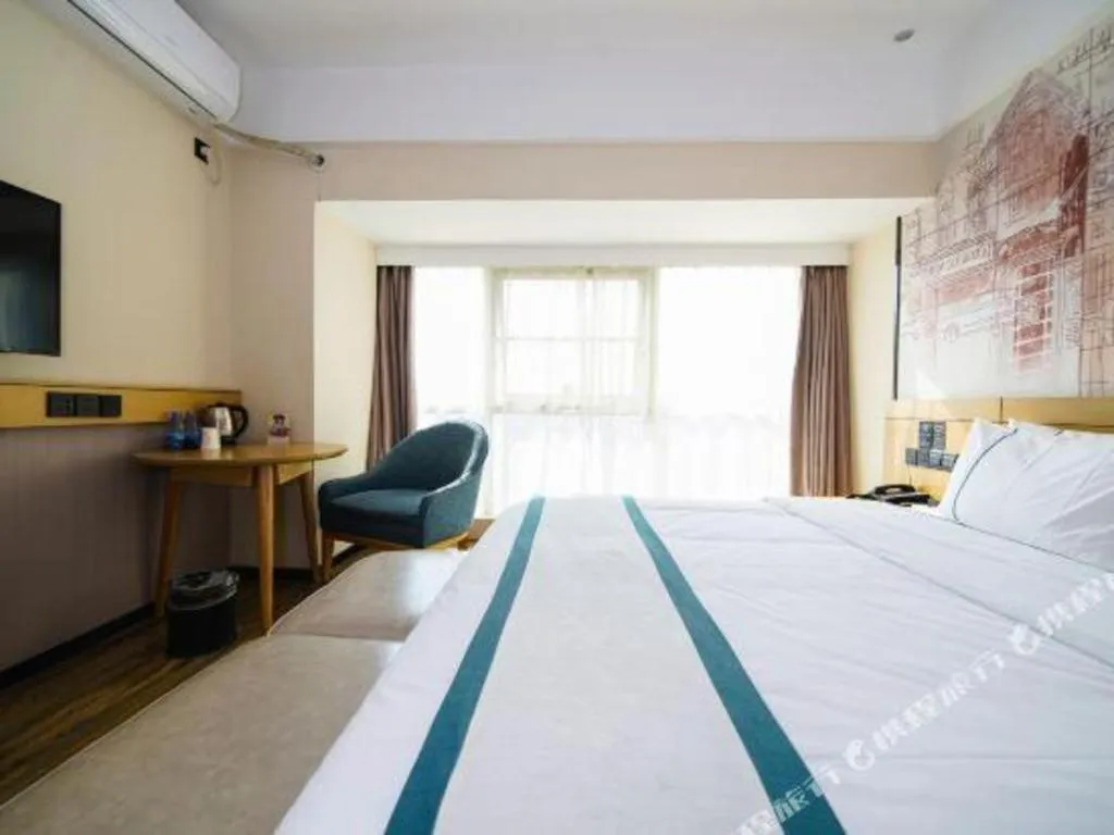Bed in City Comfort Inn Nanchang Jiangxi Normal University