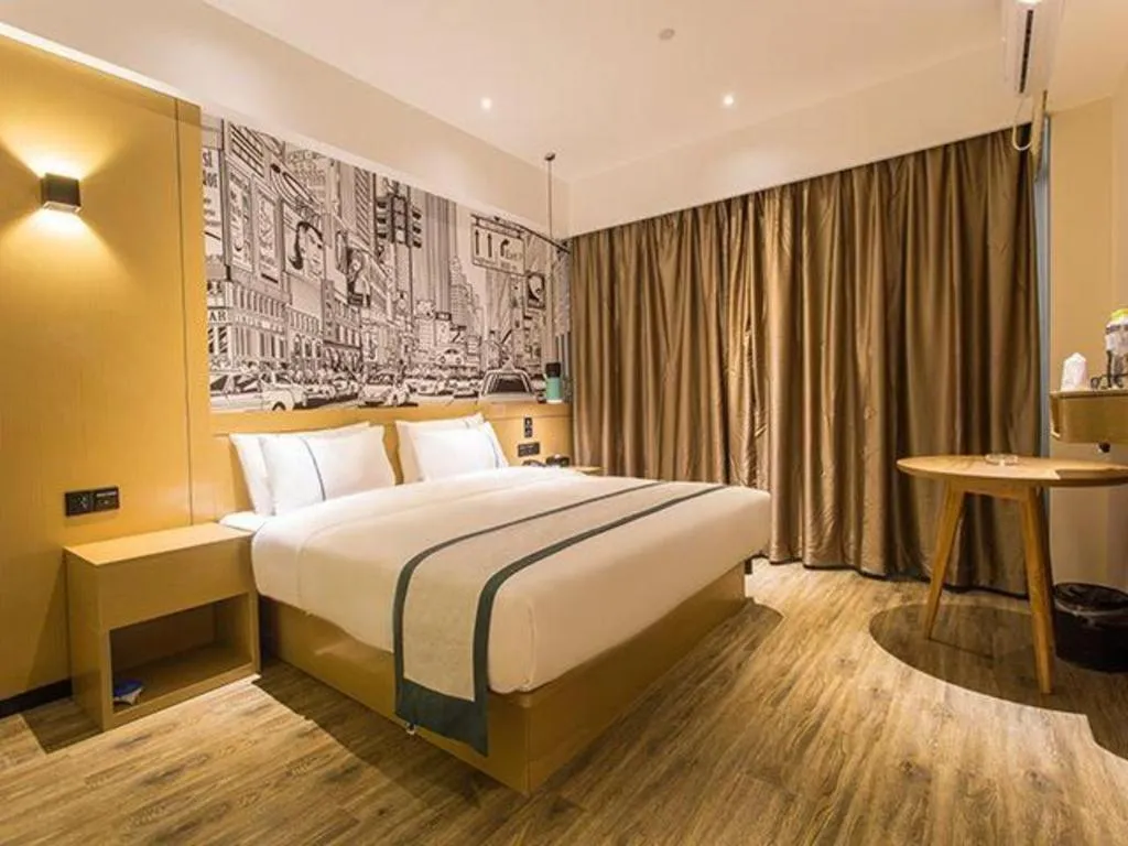 Bed in City Comfort Inn Nanning International Exhibition Jinhu Plaza