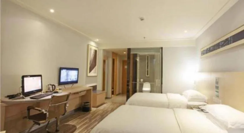 Bed in City Comfort Inn Nanning International Exhibition Jinhu Plaza