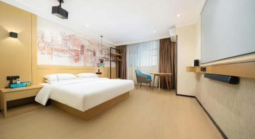 Bed in City Comfort Inn Nanning International Exhibition Jinhu Plaza