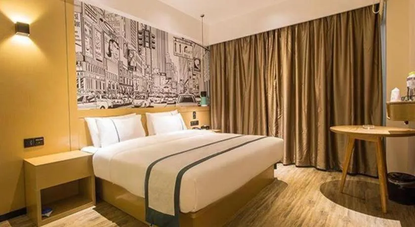 Bed in City Comfort Inn Nanning International Exhibition Jinhu Plaza