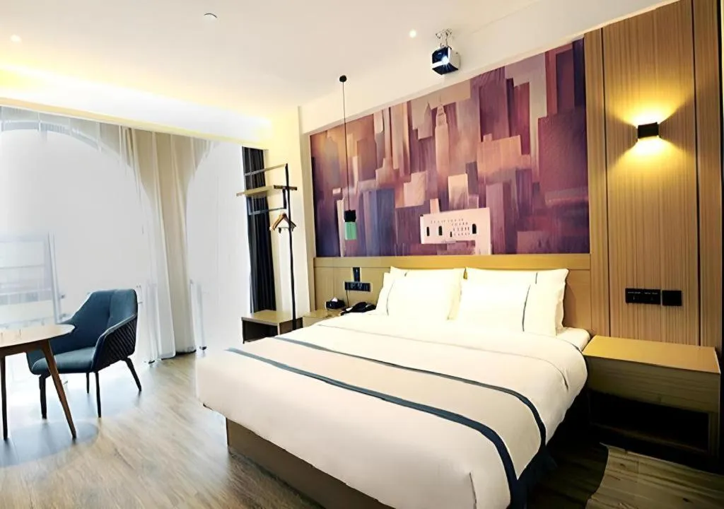 Bed in City Comfort Inn Suizhou Bingzi Wanda