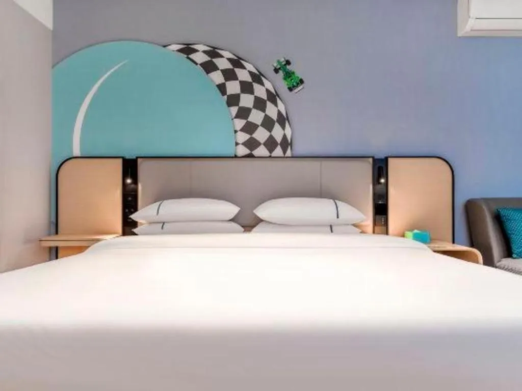 Bed in City Comfort Inn Chongqing Shiqiao Plaza Metro Station