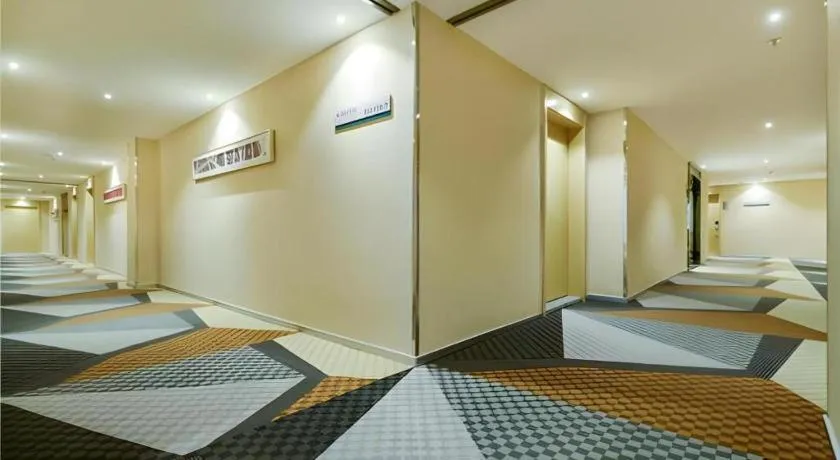 Bed in City Comfort Inn Chongqing Shiqiao Plaza Metro Station