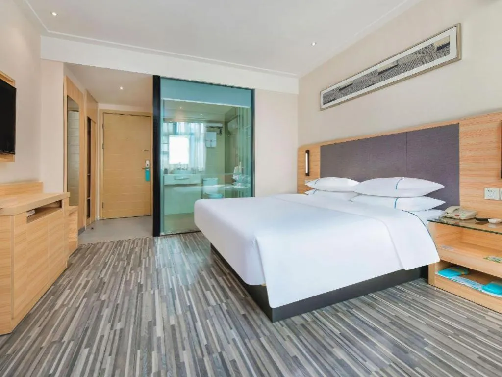 Bed in City Comfort Inn Chongqing Shiqiao Plaza Metro Station