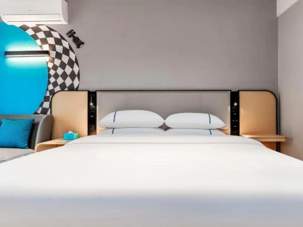 Bed in City Comfort Inn Chongqing Shiqiao Plaza Metro Station