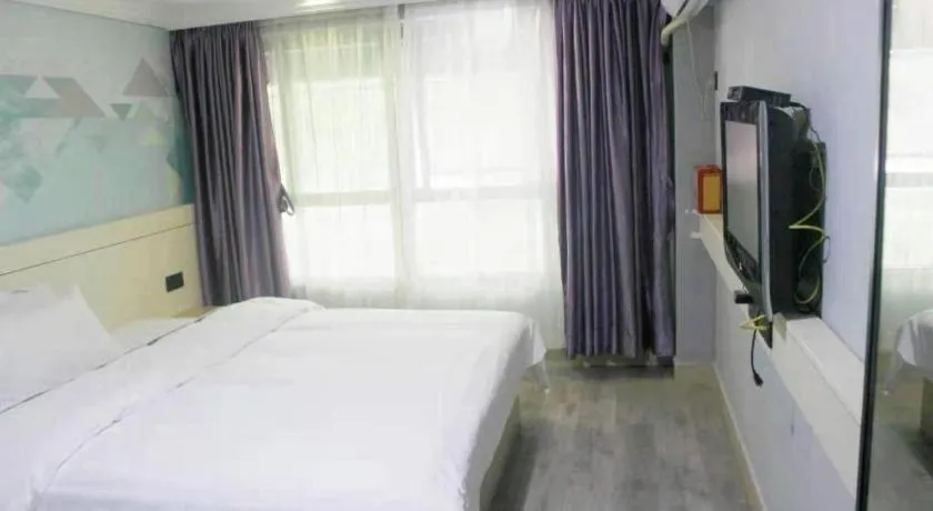 Bed in City Comfort Inn Shaoguan High-speed Railway Station Xilian Examination Center