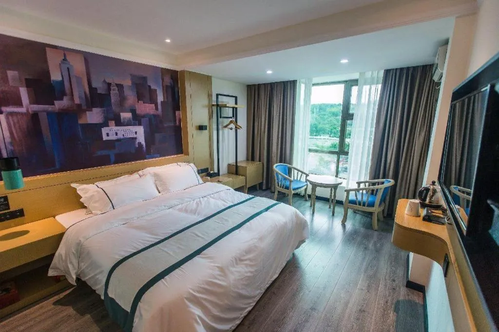 Bed in City Comfort Inn Shaoguan High-speed Railway Station Xilian Examination Center