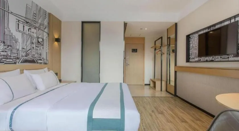 Bed in City Comfort Inn Changde Lixian Taohuatan