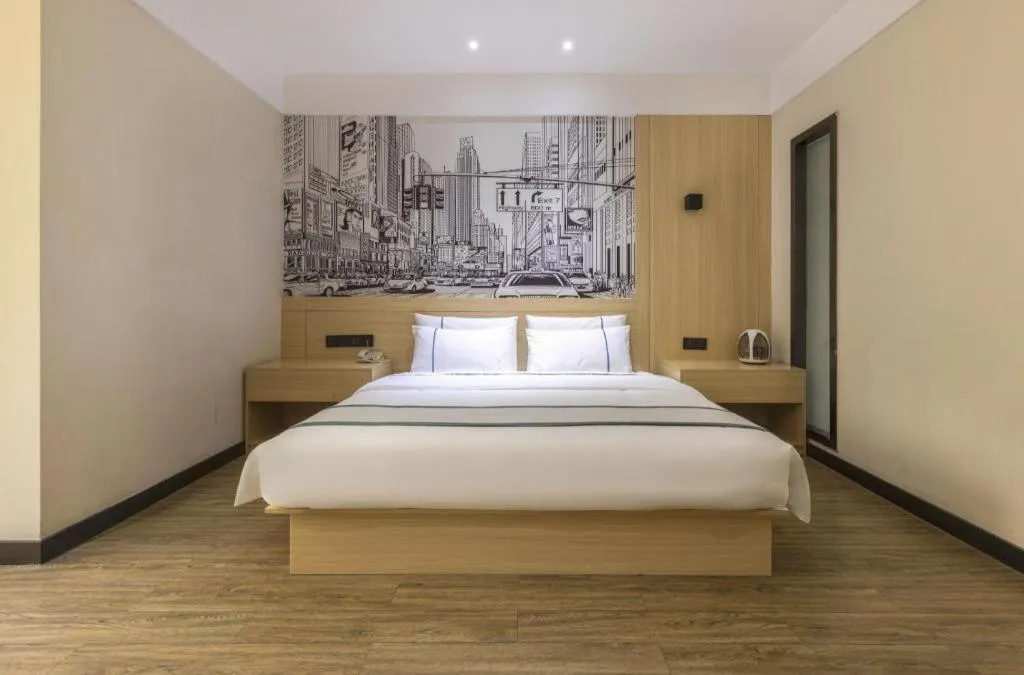 Bed in City Comfort Inn Changde Lixian Taohuatan