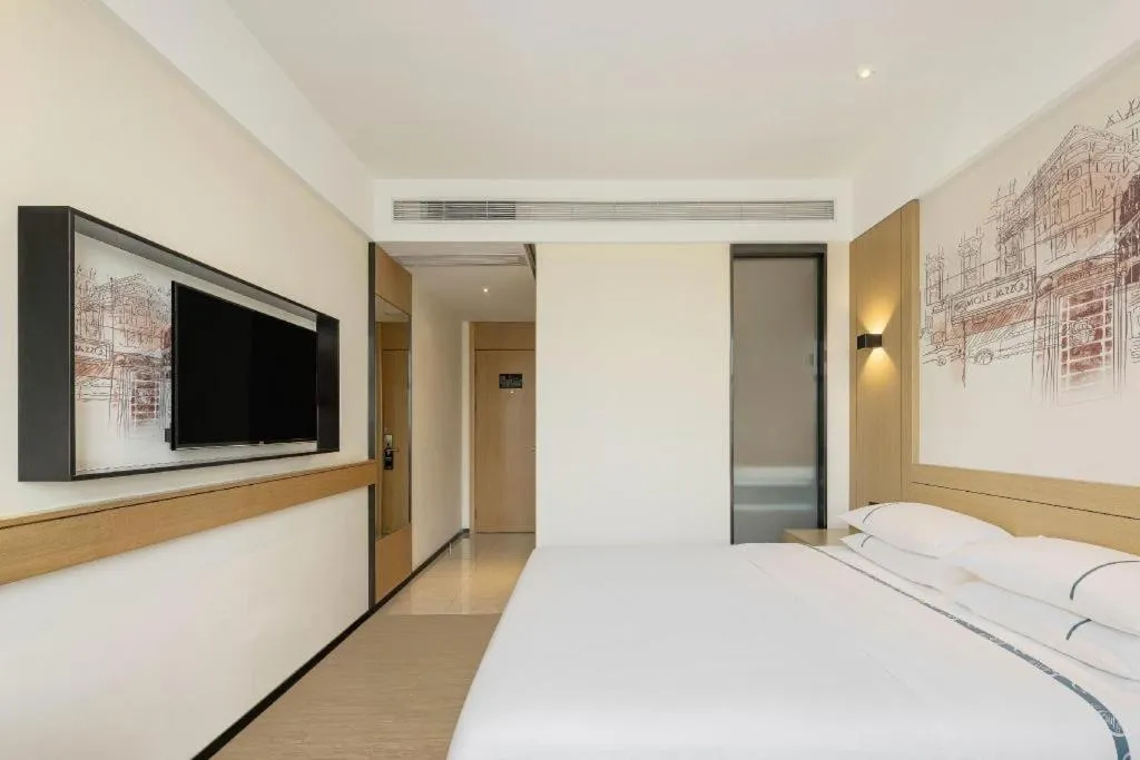 Bed in City Comfort Inn Changde Lixian Taohuatan