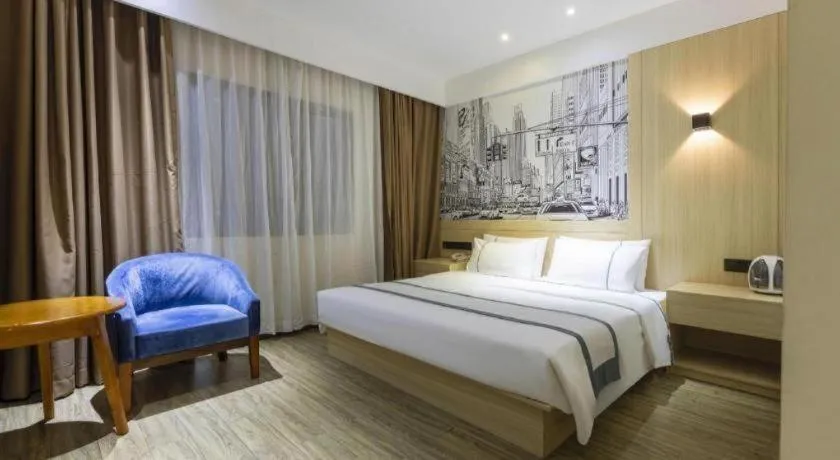 Bed in City Comfort Inn Changde Lixian Taohuatan