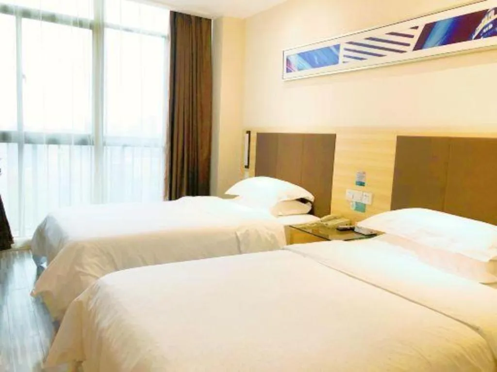 Bed in City Comfort Inn Hefei Binhu Wanghu Building Exhibition Center