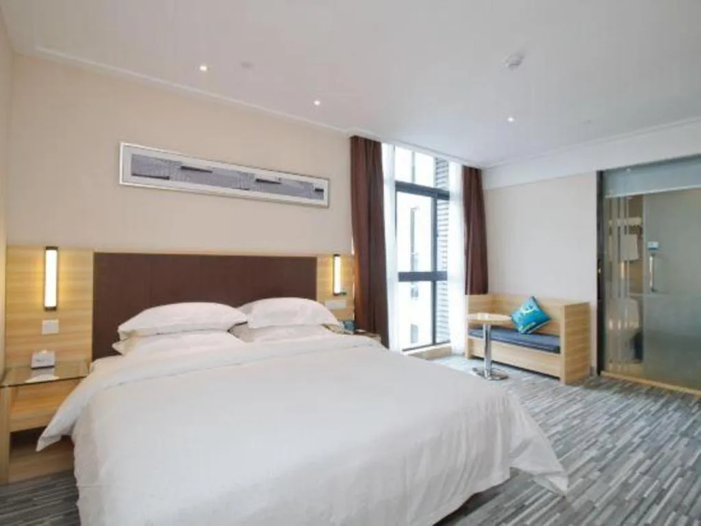 Bed in City Comfort Inn Hefei Binhu Wanghu Building Exhibition Center