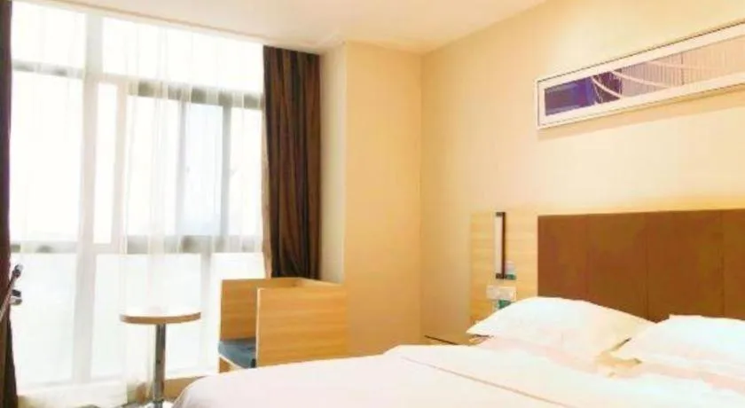 Bed in City Comfort Inn Hefei Binhu Wanghu Building Exhibition Center