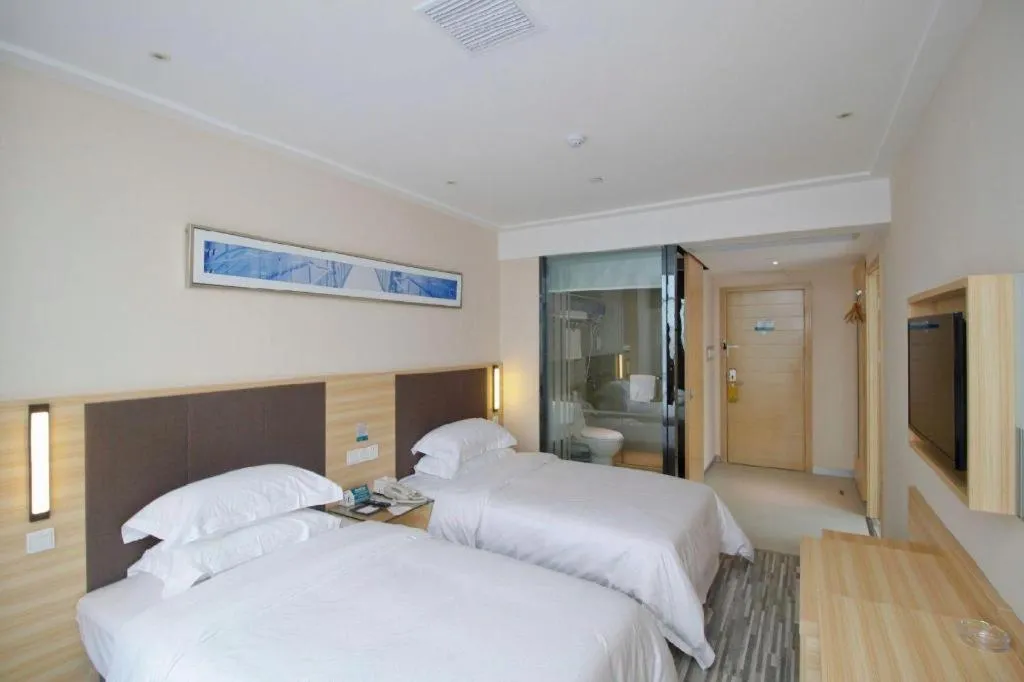 Bed in City Comfort Inn Hefei Binhu Wanghu Building Exhibition Center