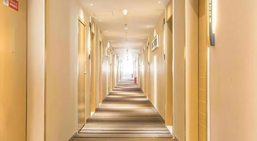 City Comfort Inn Nanning Mingxiu East Road Shishan Park Metro Station