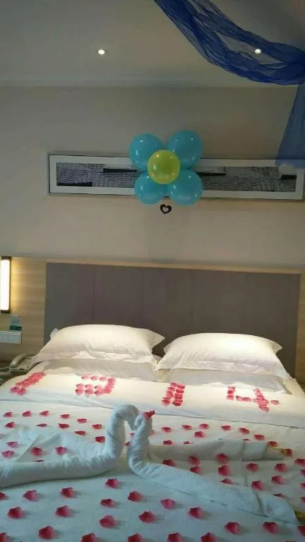 Bed in City Comfort Inn Nanning Mingxiu East Road Shishan Park Metro Station