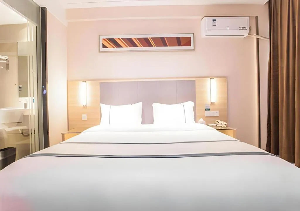 Bed in City Comfort Inn Nanning Mingxiu East Road Shishan Park Metro Station
