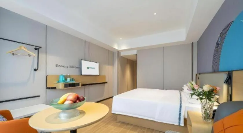 Bed in City Comfort Inn Zhanjiang Mazhang Pedestrian Street High-speed Railway West Station