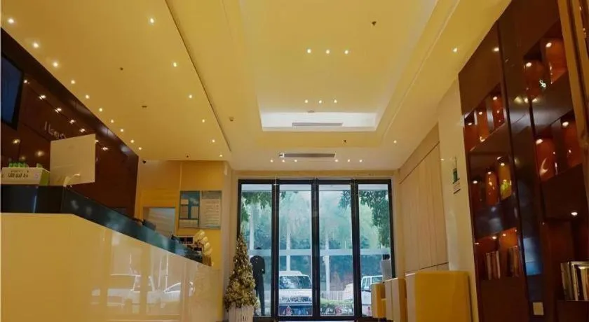 City Comfort Inn Zhanjiang Mazhang Pedestrian Street High-speed Railway West Station