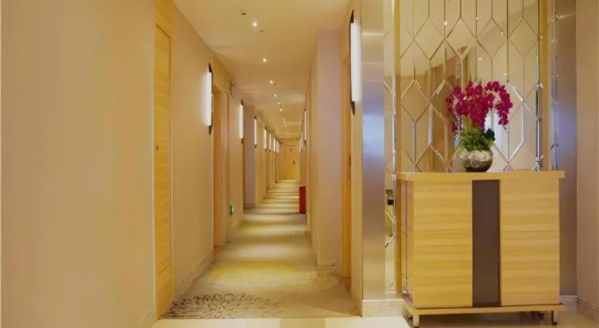 City Comfort Inn Zhanjiang Mazhang Pedestrian Street High-speed Railway West Station