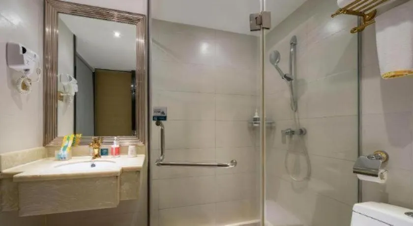 City Comfort Inn Zhanjiang Mazhang Pedestrian Street High-speed Railway West Station