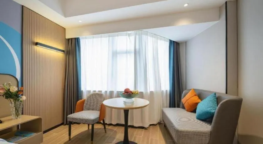 City Comfort Inn Zhanjiang Mazhang Pedestrian Street High-speed Railway West Station