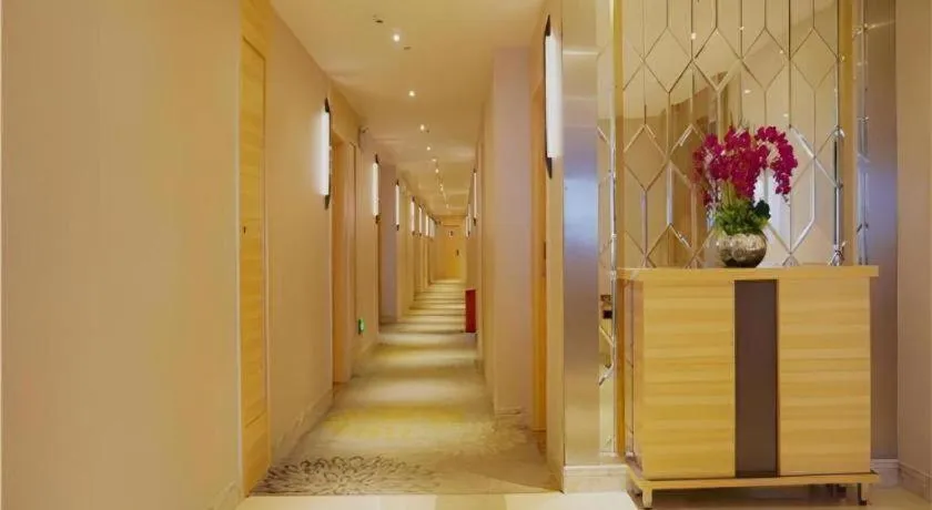 City Comfort Inn Zhanjiang Mazhang Pedestrian Street High-speed Railway West Station