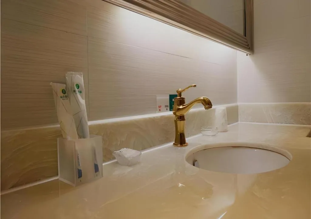 City Comfort Inn Zhanjiang Mazhang Pedestrian Street High-speed Railway West Station