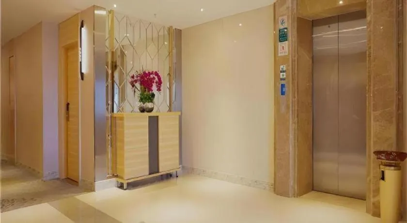 City Comfort Inn Zhanjiang Mazhang Pedestrian Street High-speed Railway West Station