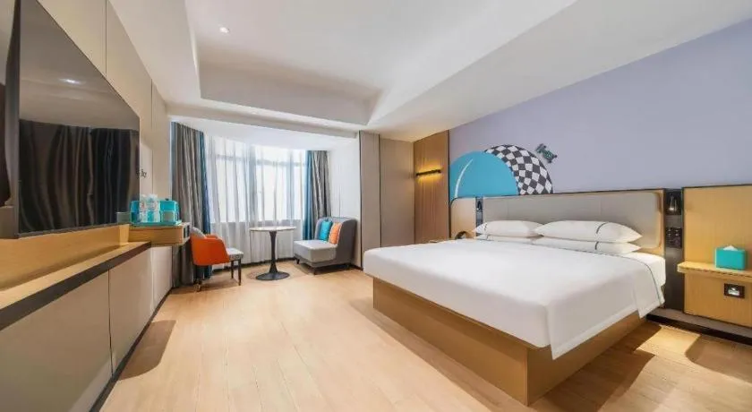 Bed in City Comfort Inn Zhanjiang Mazhang Pedestrian Street High-speed Railway West Station
