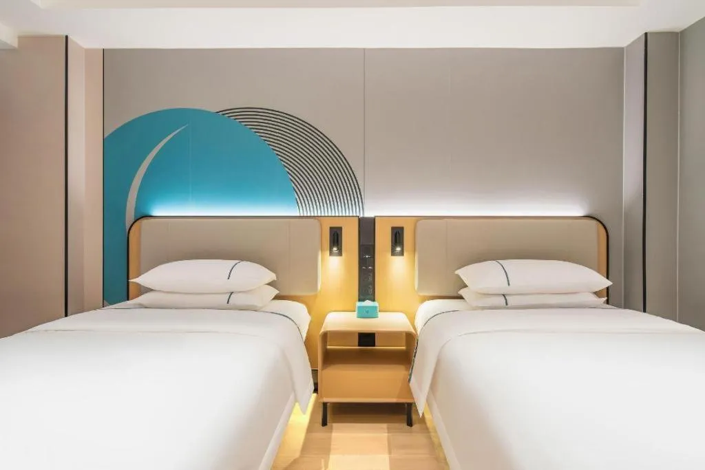 Bed in City Comfort Inn Zhanjiang Mazhang Pedestrian Street High-speed Railway West Station