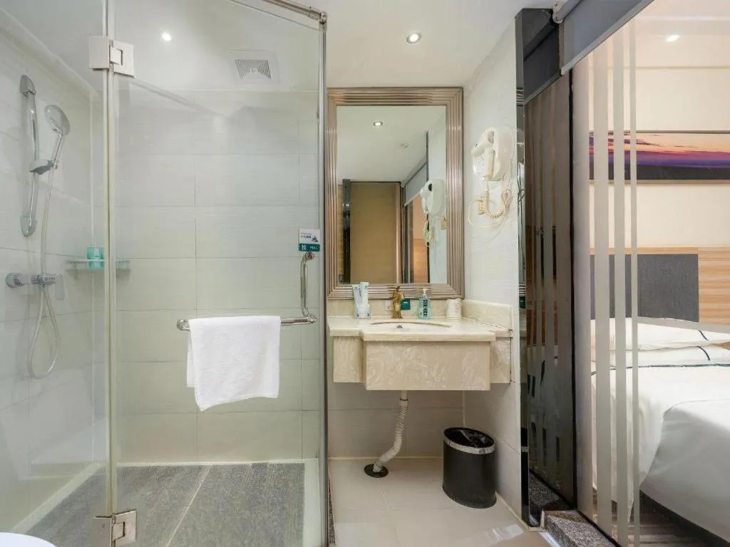 City Comfort Inn Zhanjiang Mazhang Pedestrian Street High-speed Railway West Station